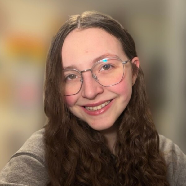 Violet Hall, Stagecoach Calgary East teacher (Early Stages Assistant)