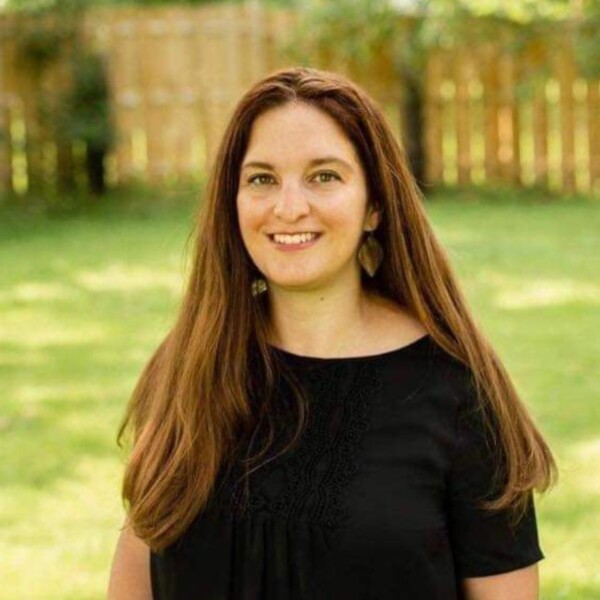 Sheena Henderson, Stagecoach Nova Scotia North teacher (Singing)